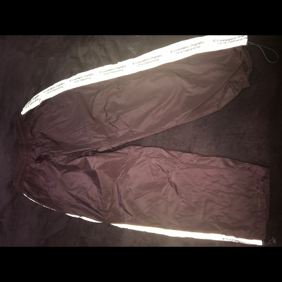 Reflective bottoms - Picture 3 of 5